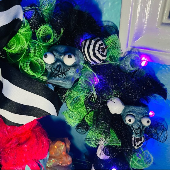 Miss Argentina Wreath - Picture 2 of 3